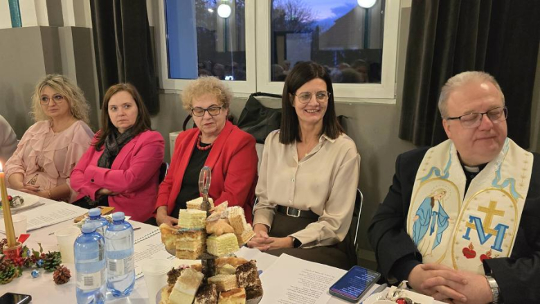 Świąteczne spotkanie Uniwersytetu Trzeciego Wieku w Złotym Stoku 