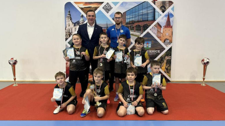 Sportowe emocje na rozpoczęcie roku. „Pozytywnie Zakręceni Cup” w Ziębicach