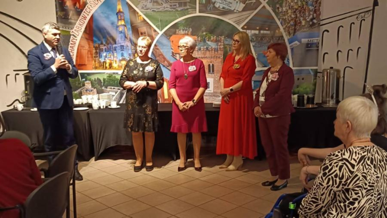 Bal karnawałowy Stowarzyszenia Integracja w Ząbkowicach Śląskich [foto]