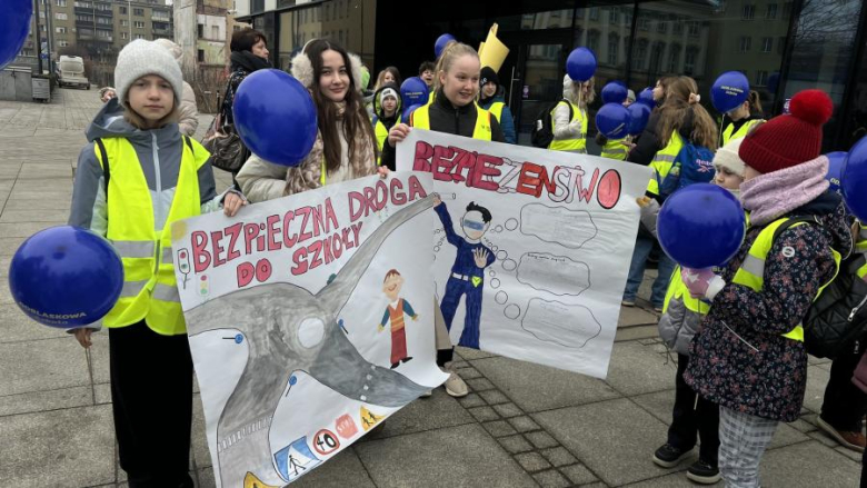 „Odblaskowa Szkoła”. Szóste miejsce ziębickiej placówki w konkursie i kilka tys. zł nagrody