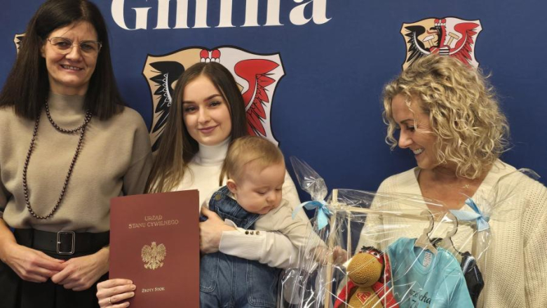 Nowi mieszkańcy Złotego Stoku oficjalnie powitani przez burmistrz