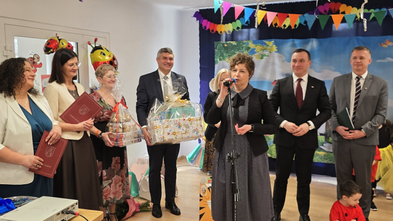 Symboliczne otwarcie zmodernizowanego przedszkola w Złotym Stoku