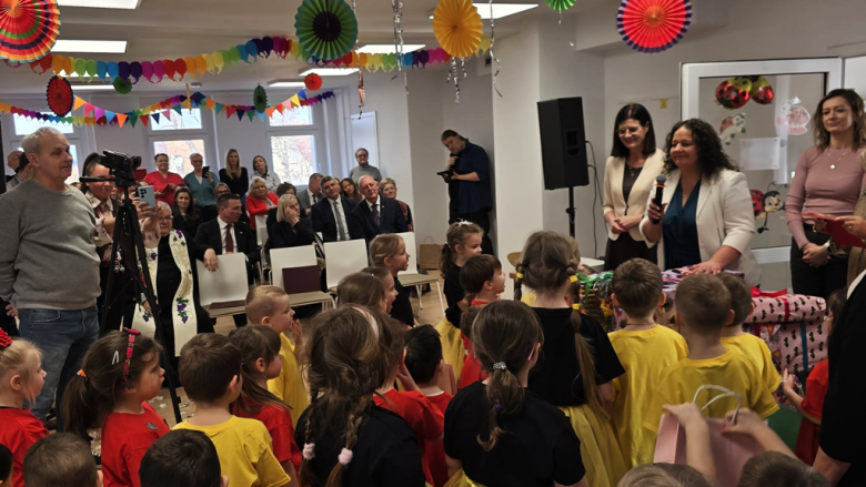 Symboliczne otwarcie zmodernizowanego przedszkola w Złotym Stoku
