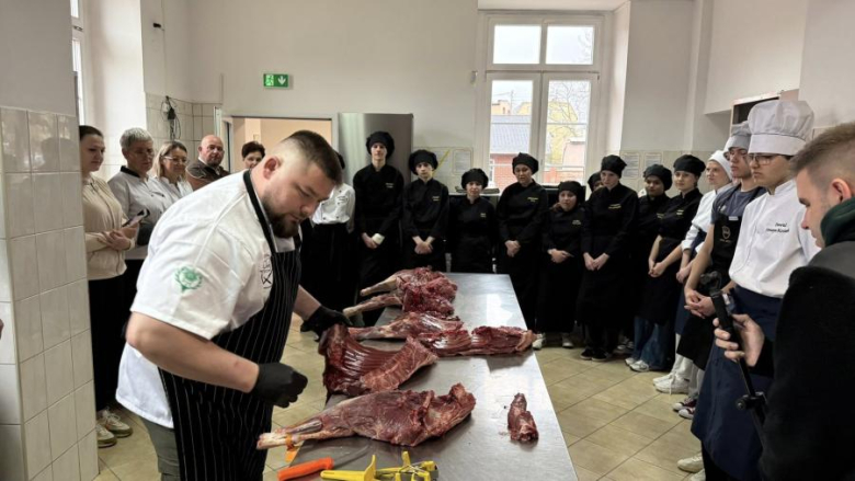 „Smaki lasu” – kulinarne warsztaty z dziczyzny w Ziębicach