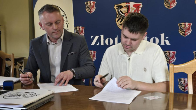 Kolejne umowy podpisane! Mieszkania w Złotym Stoku coraz bliżej nowych lokatorów