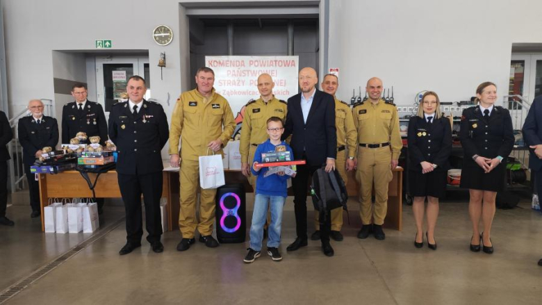 Młodzi znawcy pożarnictwa rywalizowali w Ząbkowicach Śląskich. Znamy najlepszych w powiecie [foto]
