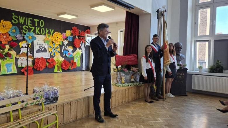 Obchody Święta Szkoły i Dnia Dziecka w Specjalnym Ośrodku Szkolno-Wychowawczym