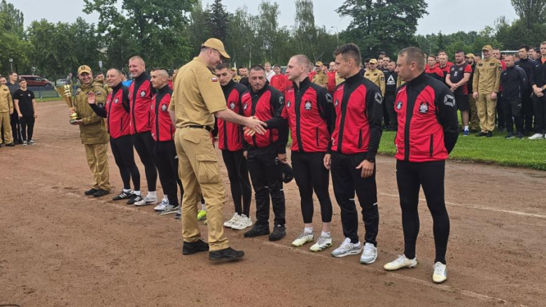 Strażacy-zawodowcy z Ząbkowic Śląskich mistrzami Dolnego Śląska w sporcie pożarniczym