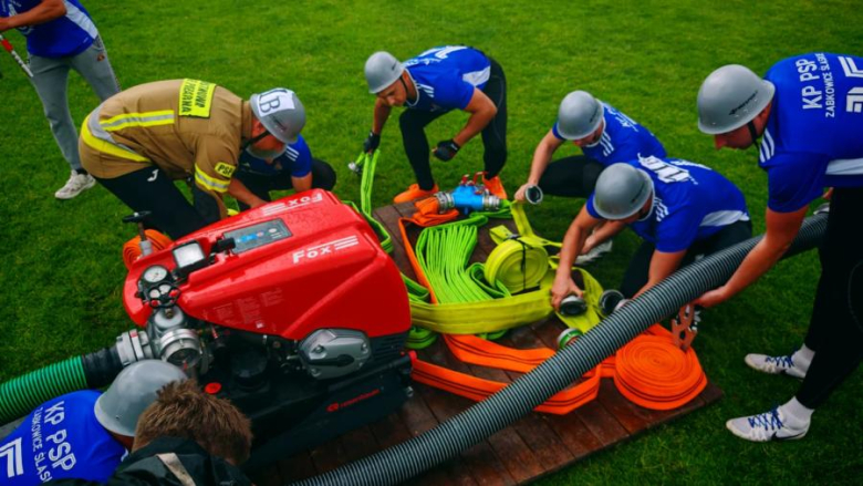 Strażacy-zawodowcy z Ząbkowic Śląskich mistrzami Dolnego Śląska w sporcie pożarniczym