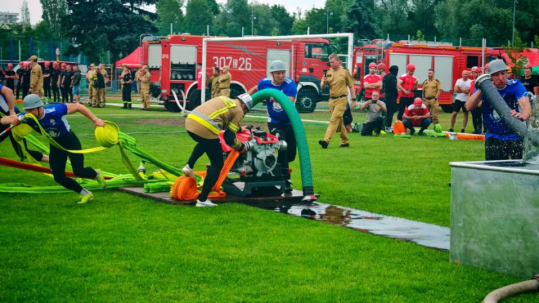Strażacy-zawodowcy z Ząbkowic Śląskich mistrzami Dolnego Śląska w sporcie pożarniczym