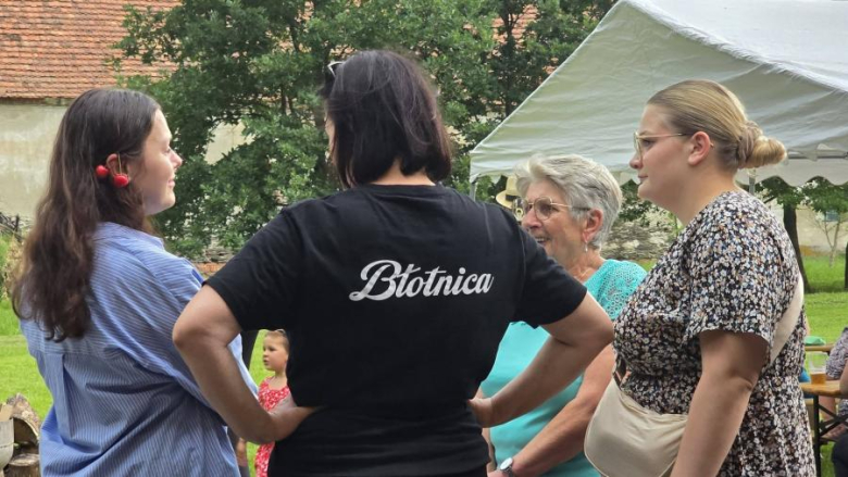 Spotkanie po latach w Błotnicy. Wspomnienia, rozmowy i integracja mieszkańców