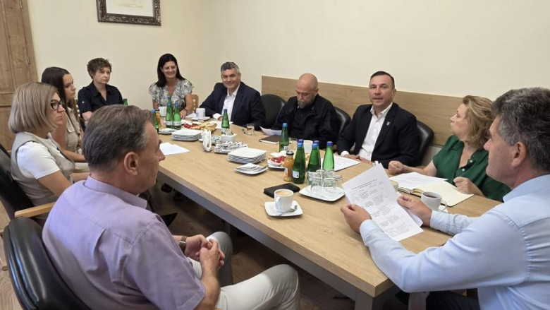 Wody Polskie i samorządowcy o inwestycjach oraz ochronie przeciwpowodziowej w powiecie