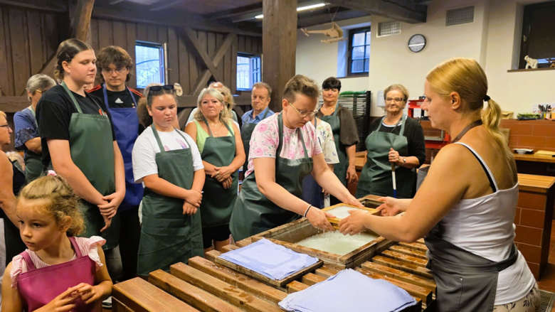  Międzypokoleniowy wyjazd do Muzeum Papiernictwa w Dusznikach-Zdroju