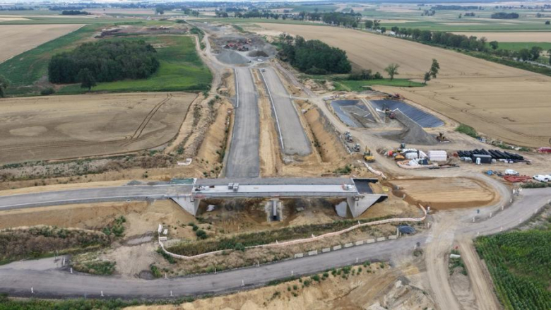 Budowa S8 na odcinku Jordanów-Łagiewniki już na półmetku
