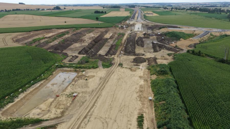Budowa S8 na odcinku Jordanów-Łagiewniki już na półmetku