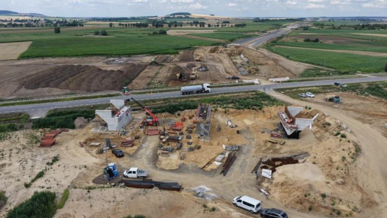 Budowa S8 na odcinku Jordanów-Łagiewniki już na półmetku