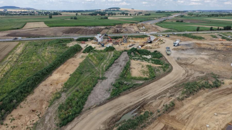 Budowa S8 na odcinku Jordanów-Łagiewniki już na półmetku