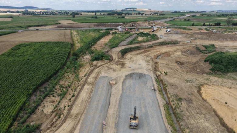 Budowa S8 na odcinku Jordanów-Łagiewniki już na półmetku
