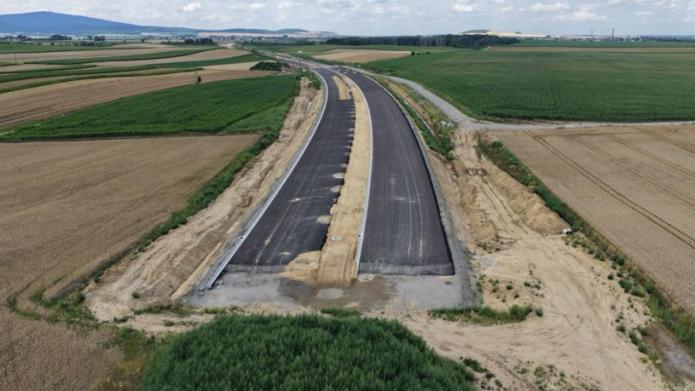Budowa S8 na odcinku Jordanów-Łagiewniki już na półmetku
