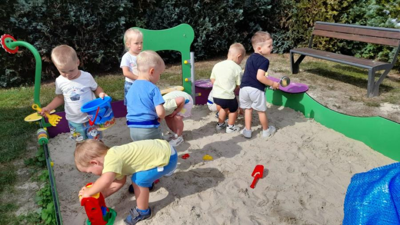 Wakacje w żłobku w Ciepłowodach. Nie brakuje zabawy i ciekawych przygód
