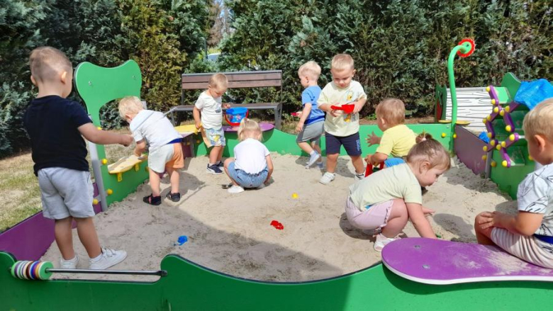 Wakacje w żłobku w Ciepłowodach. Nie brakuje zabawy i ciekawych przygód