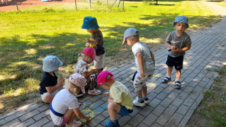 Wakacje w żłobku w Ciepłowodach. Nie brakuje zabawy i ciekawych przygód