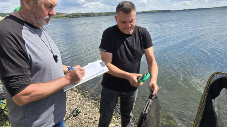 Wędkarska rywalizacja nad Kozielnem. 12 drużyn walczyło o zwycięstwo