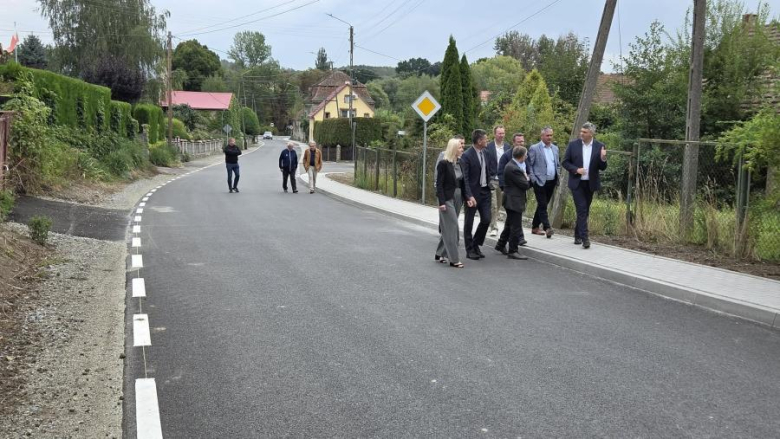Przebudowa drogi powiatowej na odcinku Brodziszów - Sulisławice dobiegła końca