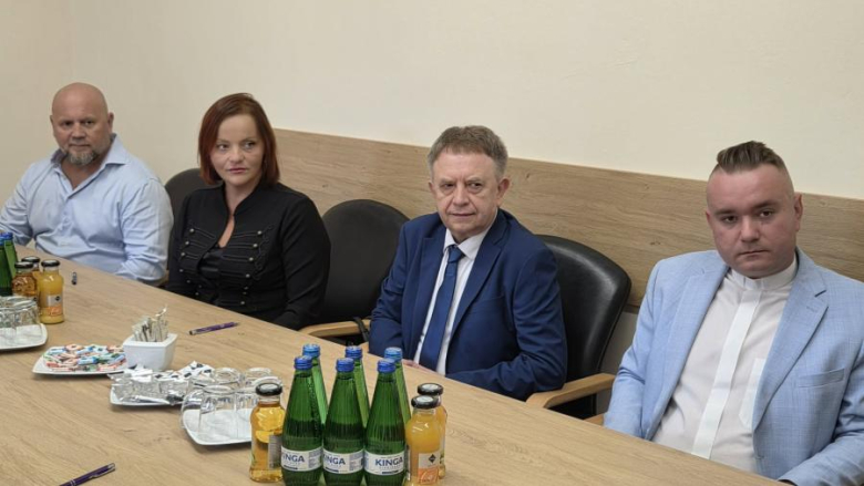 Kolejni nauczyciele szkół Powiatu Ząbkowickiego z awansem zawodowym