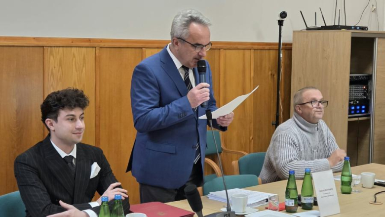 Nagrody dla uczniów, zmiany w budżecie i apel o wspólną komunikację. XXV sesja Rady Powiatu