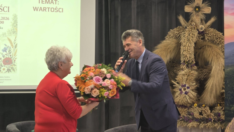O wartościach i roli kobiet na wsi. VI Powiatowy Kongres Kobiet Wiejskich odbył się w Mąkolnie