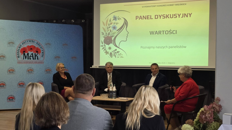 O wartościach i roli kobiet na wsi. VI Powiatowy Kongres Kobiet Wiejskich odbył się w Mąkolnie