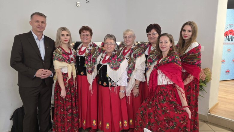 O wartościach i roli kobiet na wsi. VI Powiatowy Kongres Kobiet Wiejskich odbył się w Mąkolnie