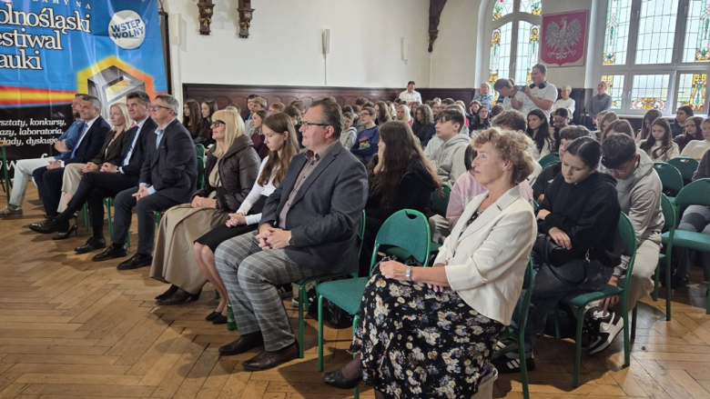 Nauka, eksperymenty i odkrycia. Rozpoczął się 29. Dolnośląski Festiwal Nauki w Ząbkowicach Śląskich