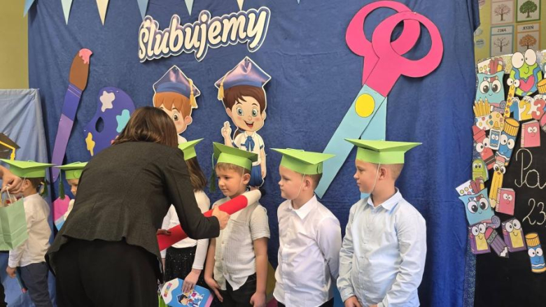 Pasowanie na Starszaka w Przedszkolu Publicznym „Zielona Dolina” w Mąkolnie