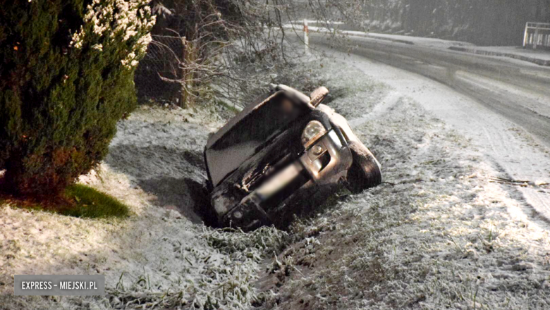 Auto wypadło z drogi w Byczeniu