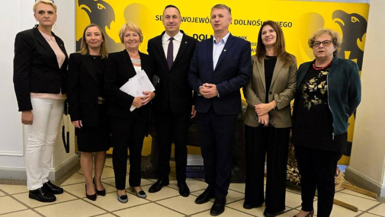 Złoty Stok walczy o powrót kolei. Samorządowcy pojechali do marszałka