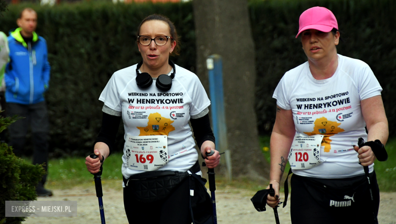 Setki biegaczy i świetne wyniki. 15. Półmaraton Henrykowski i 11. Dycha Księgi Henrykowskiej [foto]