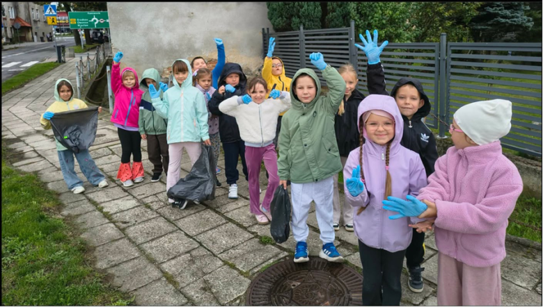 W gminie Ziębice zebrano ponad 50 worków odpadów podczas Sprzątania Świata