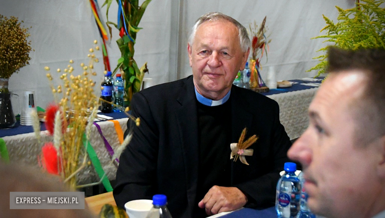 W Starym Henrykowie świętowano zakończenie żniw. Dożynki gminy Ciepłowody za nami
