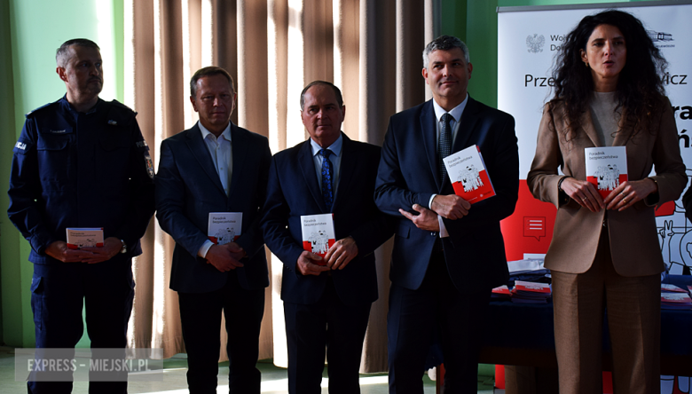 Wojewoda, samorządowcy i przedstawiciele służb o ochronie ludności i obronie cywilnej 