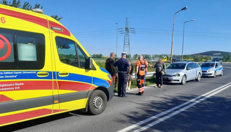 Kolizja fiata i volkswagena na krajowej ósemce [foto]