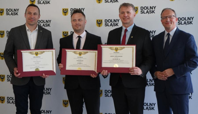 Ponad 3.6 mln zł dla samorządów z powiatu na rozwój wsi, gospodarkę wodną i wsparcie rolnictwa