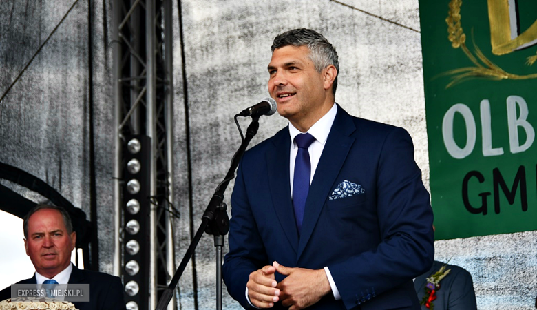 Muzyka, tradycja i turniej sołectw – dożynki gminne w Olbrachcicach Wielkich