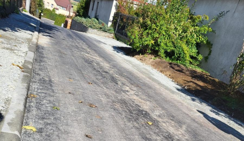 	Zakończono remont drogi gminnej aw Stoszowicach