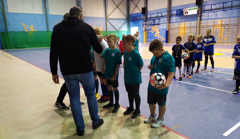 III Turniej Ząbkowickiej Ligi Mini Futsalu. Przed nami już tylko finały