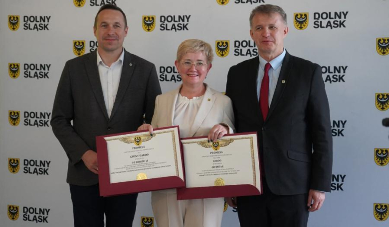 Ponad 3.6 mln zł dla samorządów z powiatu na rozwój wsi, gospodarkę wodną i wsparcie rolnictwa