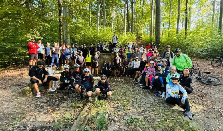 Rodzinny Rajd Rowerowy. Około 100 osób przejechało trasę przez kilka miejscowości