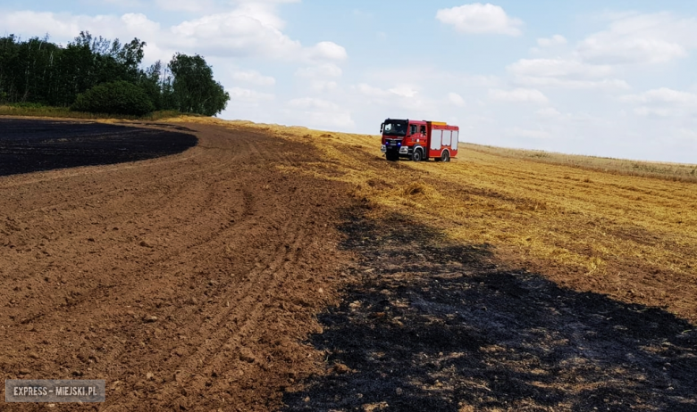 Pożar zboża i ścierniska między Kozińcem a Przedborową