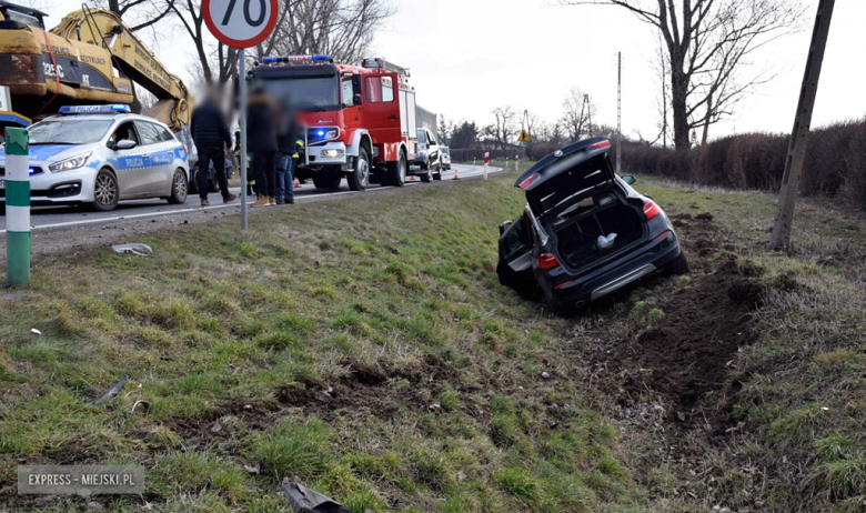 Zderzenie trzech samochodów osobowych na krajowej ósemce